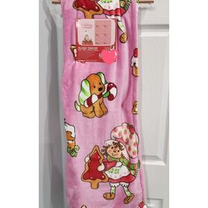 Strawberry Shortcake Christmas Cat Dog Gingerbread Throw Blanket Plush Holiday